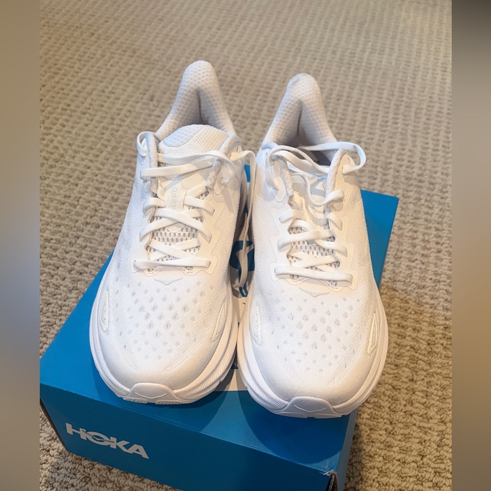 HOKA Clifton 9 - Picture 4 of 6
